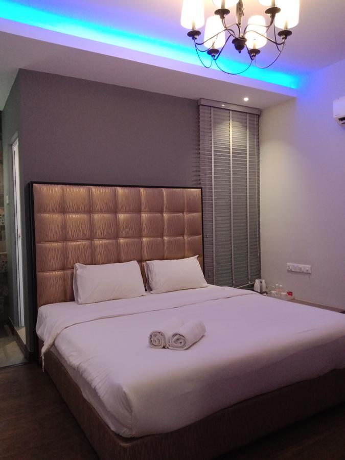 Lemon 8 Boutique Hotel @ Melaka Esterno foto