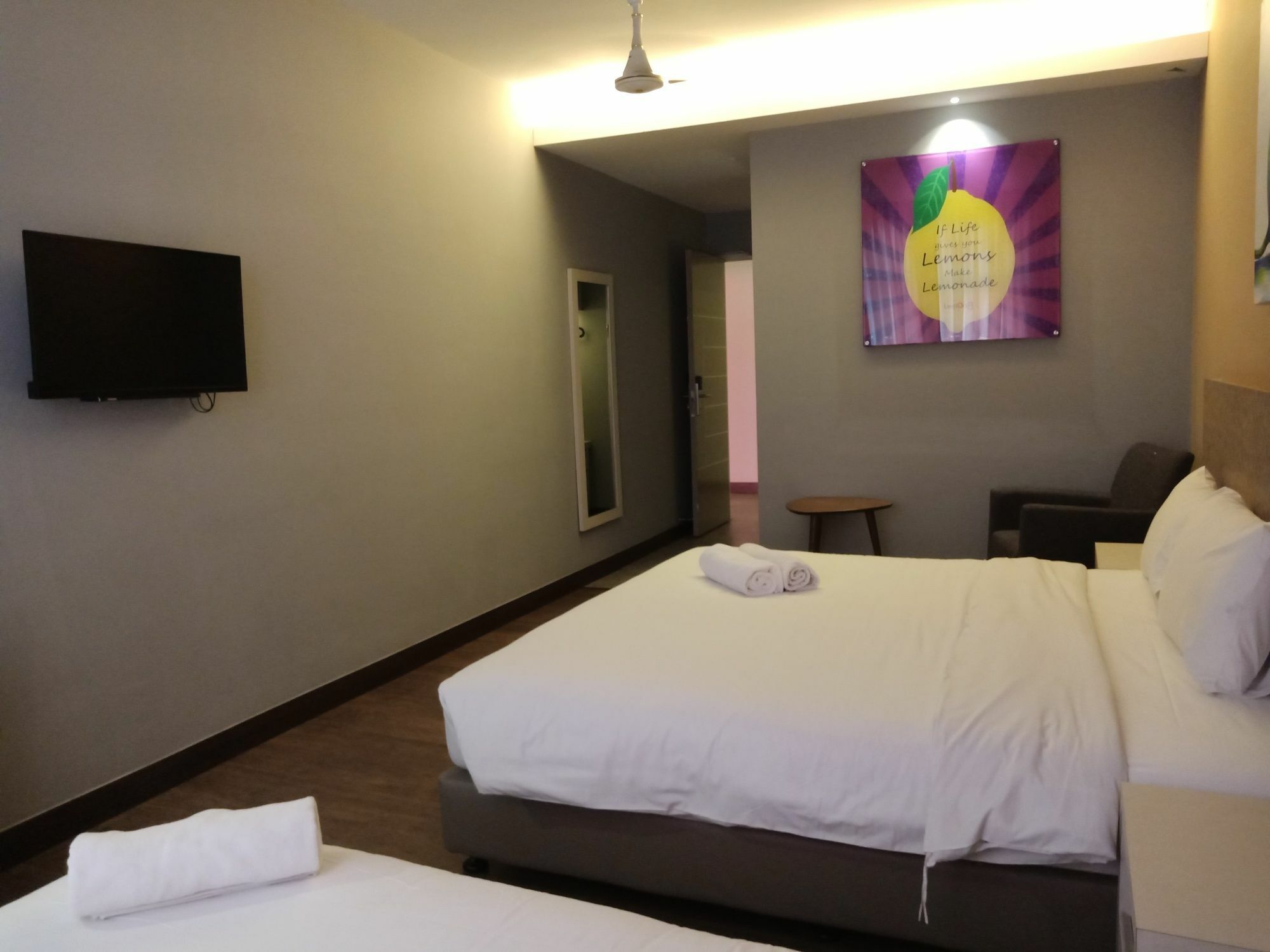Lemon 8 Boutique Hotel @ Melaka Esterno foto